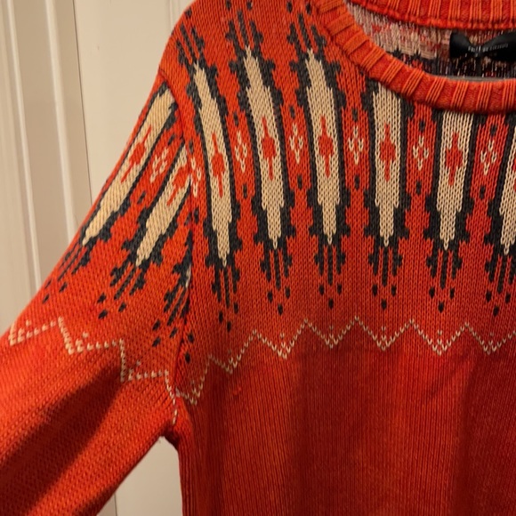 sweaters - Picture 2 of 3